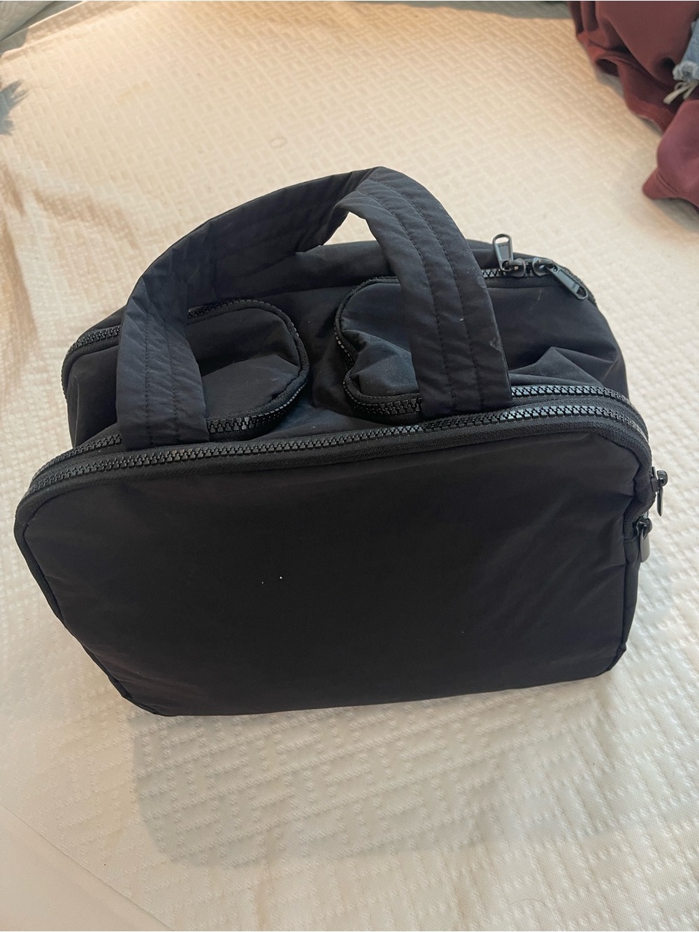 BAGSMART Black Quilted Toiletry Dopp Kit - Picture 3 of 9